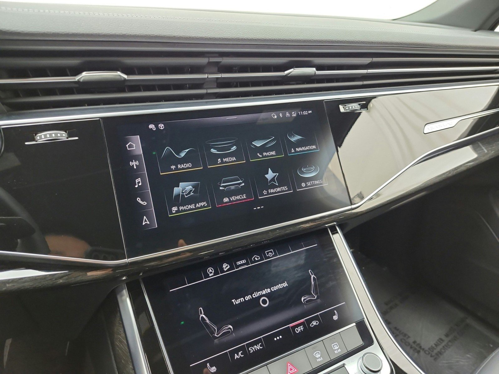 Used 2023 Audi Q7 2.0T Premium w/ Convenience Package AWD/4WD image 10