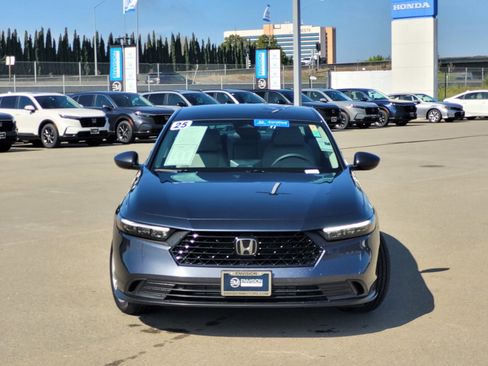 Certified 2025 Honda Accord LX image 2