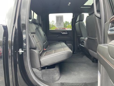 Certified 2025 Chevrolet Silverado 2500 High Country w/ Technology Package AWD/4WD image 34