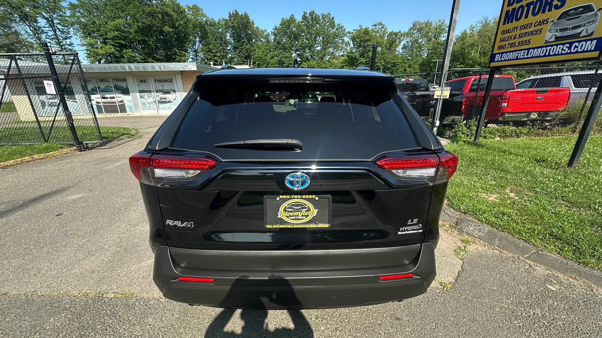 Used 2020 Toyota RAV4 LE AWD/4WD image 6