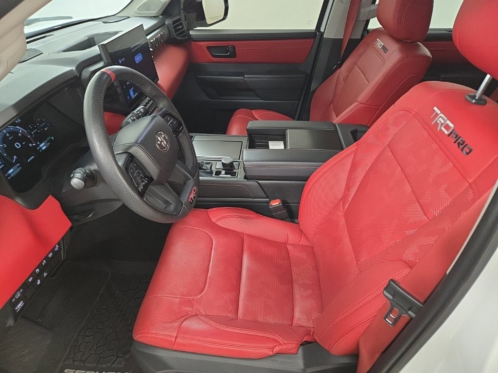 Used 2023 Toyota Sequoia TRD Pro AWD/4WD image 18