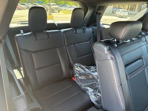 New 2026 Ford Explorer ST-Line image 30