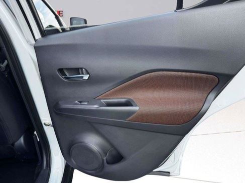 Used 2024 Nissan Kicks SR FWD image 45