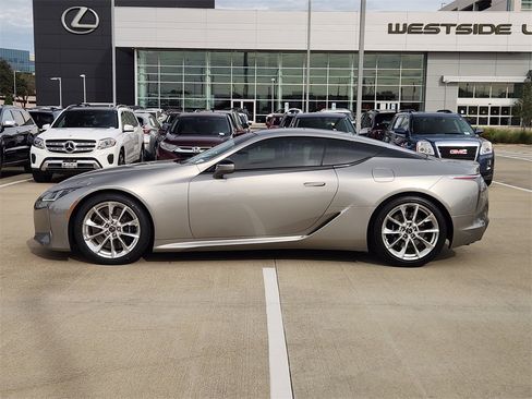 Used 2018 Lexus LC 500 Coupe image 4