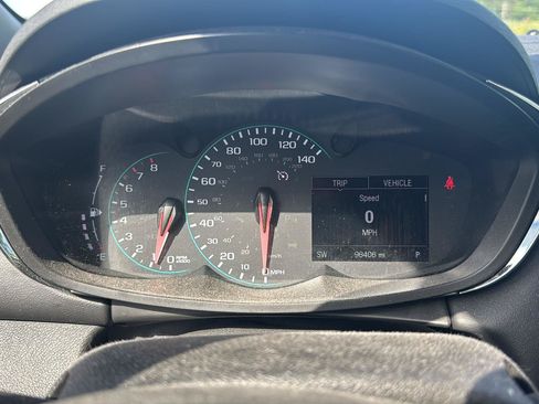 Used 2019 Chevrolet Trax LT w/ Redline Edition AWD/4WD image 14