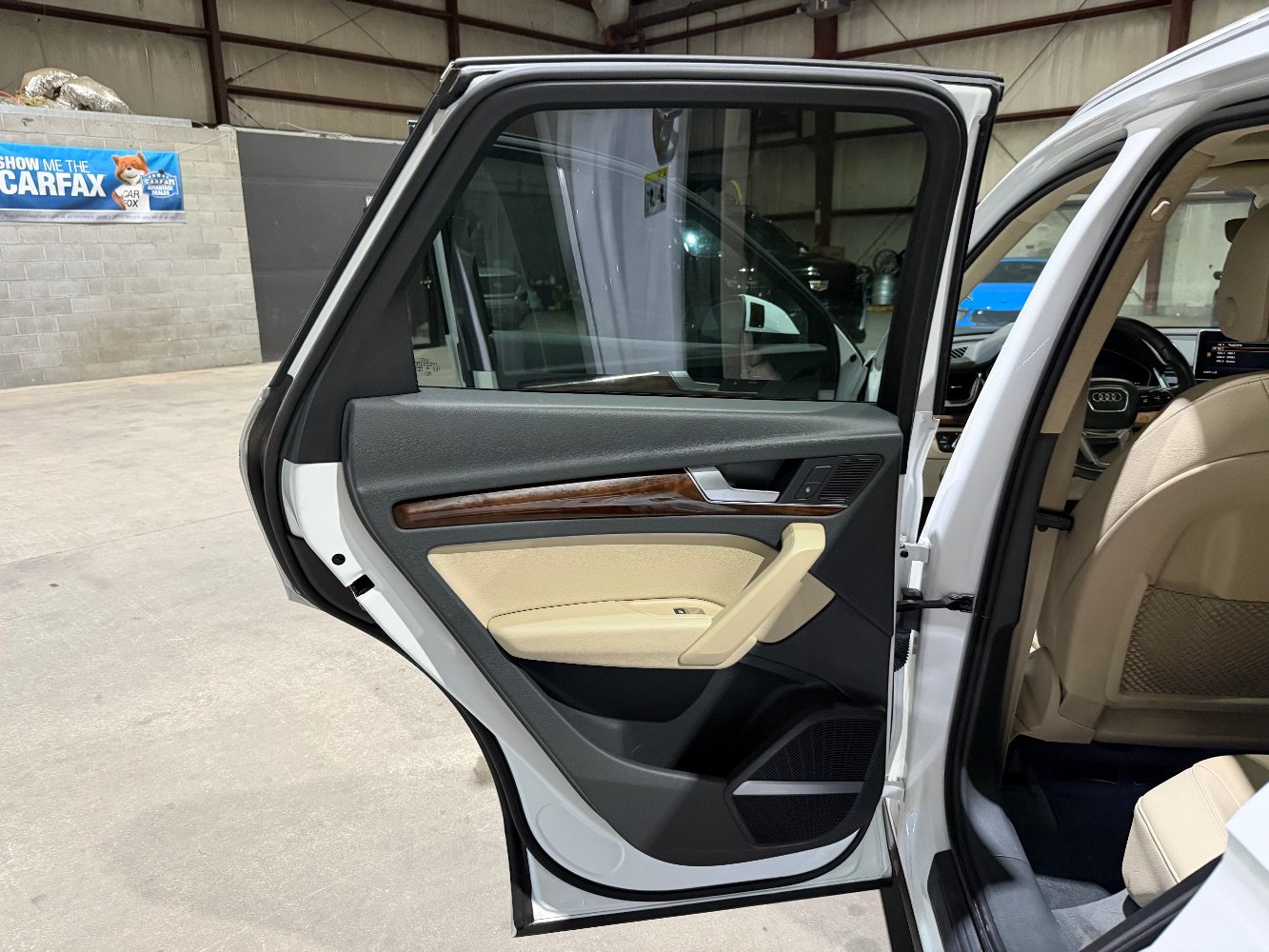 Used 2018 Audi Q5 2.0T Premium Plus w/ Premium Plus Package AWD/4WD image 15
