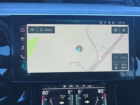 Used 2022 Audi e-tron Premium w/ Convenience Plus Package image 21