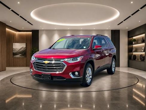 Used 2021 Chevrolet Traverse LT AWD/4WD image 4