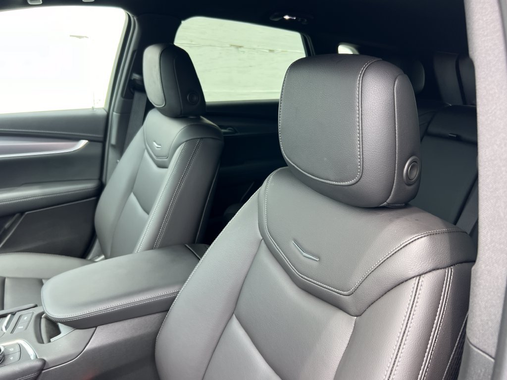 New 2026 Cadillac XT5 Luxury AWD/4WD image 9
