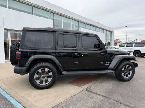 Used 2018 Jeep Wrangler Unlimited Sahara w/ LED Lighting Group image 6