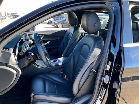 Used 2019 Mercedes-Benz C 300 4MATIC Sedan image 7