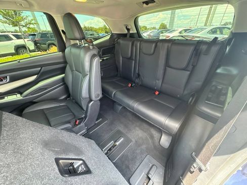 Used 2020 Subaru Ascent Limited w/ Technology Package AWD/4WD image 18