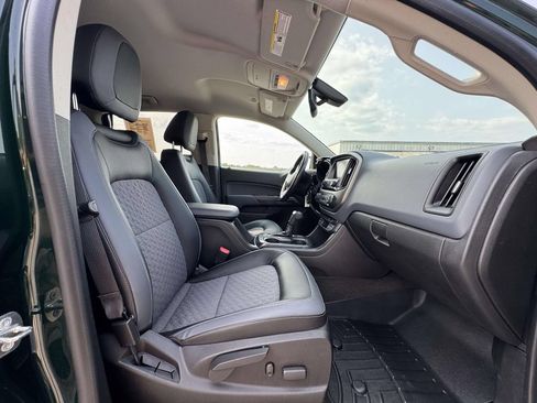Used 2015 Chevrolet Colorado Z71 AWD/4WD image 15