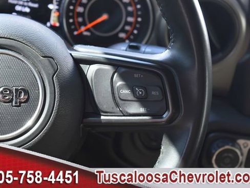 Used 2018 Jeep Wrangler Unlimited Sport S image 26