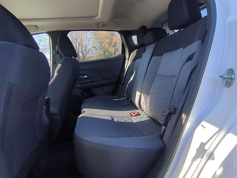 New 2026 Nissan Kicks SV image 17