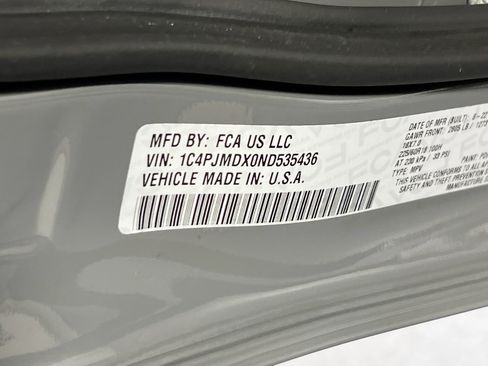 Used 2022 Jeep Cherokee Limited image 31