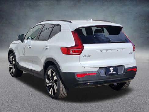 New 2026 Volvo XC40 B5 Ultra w/ Climate Package image 5