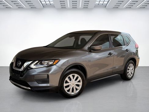 Used 2018 Nissan Rogue S FWD image 2