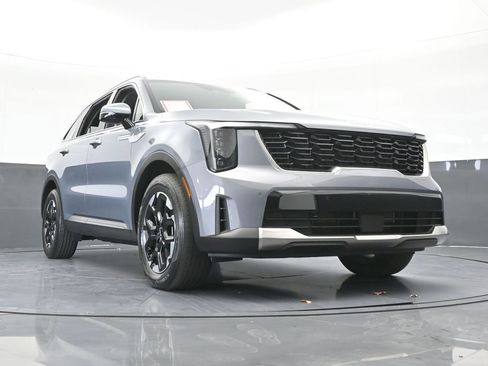 Used 2025 Kia Sorento S FWD image 64