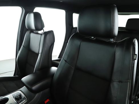 Certified 2022 Jeep Grand Cherokee Laredo X image 6