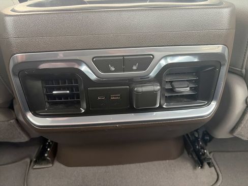 Used 2019 GMC Sierra 1500 SLT RWD image 22