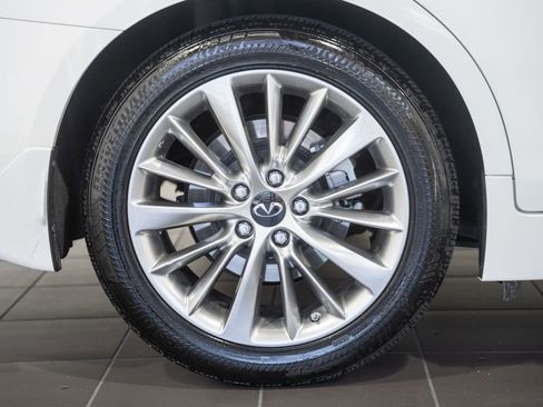 Used 2020 INFINITI Q50 Luxe w/ Essential Package (3.0T Luxe) AWD/4WD image 22