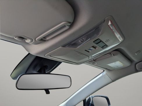 Used 2023 Toyota RAV4 XLE FWD image 23