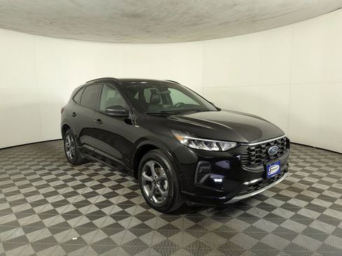 Used 2023 Ford Escape ST-Line image 5