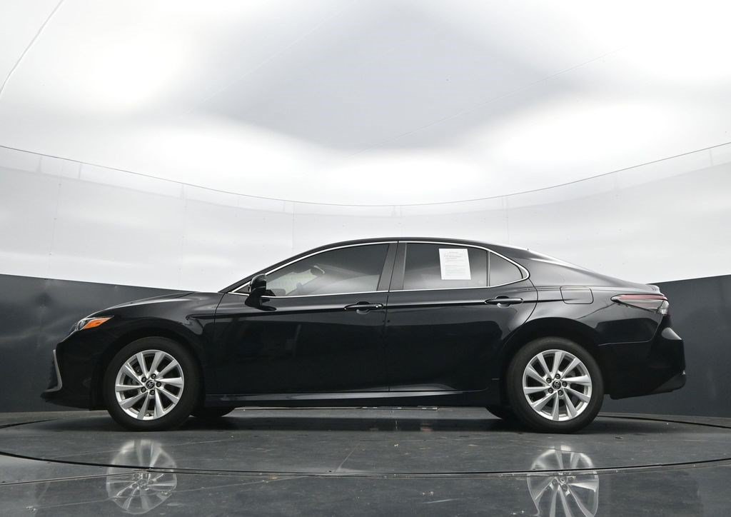 Used 2024 Toyota Camry LE FWD image 37