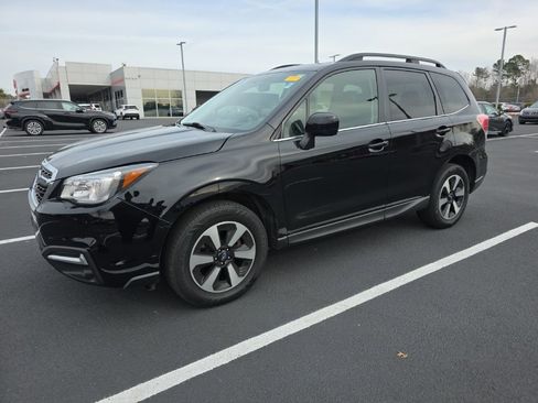 Used 2017 Subaru Forester 2.5i Limited w/ Popular Package #2 image 2