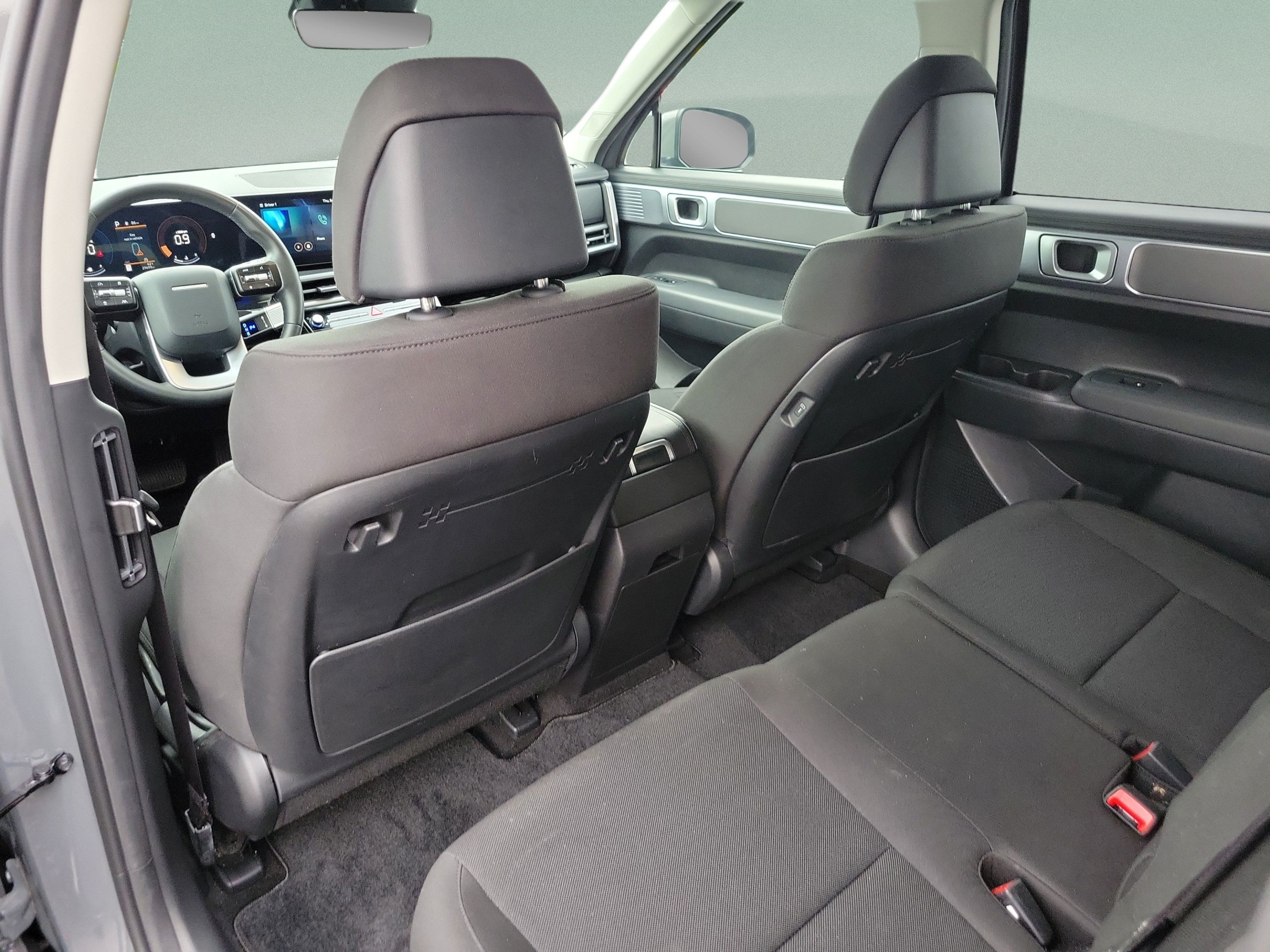 Used 2024 Hyundai Santa Fe SE AWD/4WD image 10