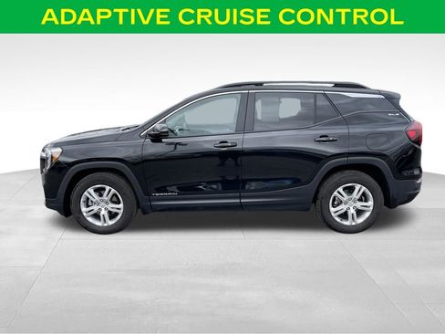 Used 2024 GMC Terrain SLE w/ Driver Convenience Package FWD image 7