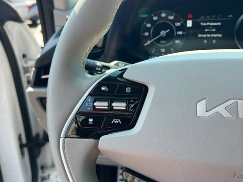 Certified 2023 Kia Niro Wave FWD image 21