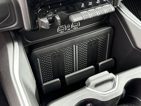 New 2026 RAM 2500 Big Horn AWD/4WD image 15