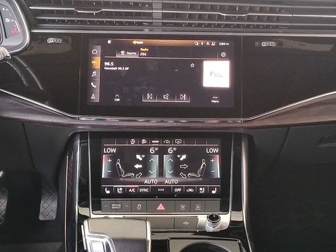 Used 2021 Audi Q8 Premium Plus w/ Premium Plus Package AWD/4WD image 30