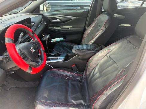 Used 2025 Buick Envista Preferred FWD image 9