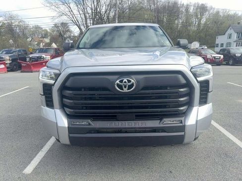 Used 2023 Toyota Tundra SR5 w/ SR5 Premium Package AWD/4WD image 2