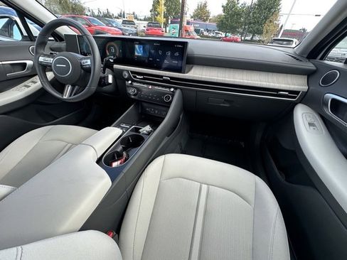 Certified 2025 Hyundai Sonata SEL image 16