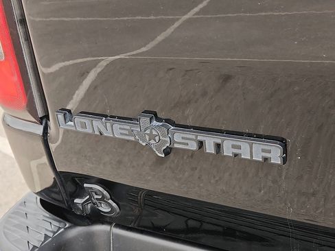 Used 2024 RAM 1500 Lone Star image 13