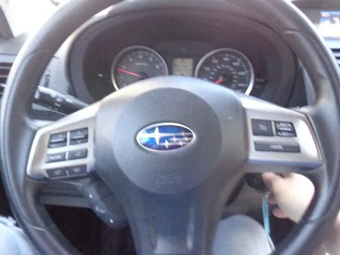 Used 2015 Subaru Forester 2.5i Premium AWD/4WD image 17