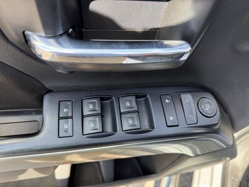 Used 2016 Chevrolet Silverado 1500 LT AWD/4WD image 11