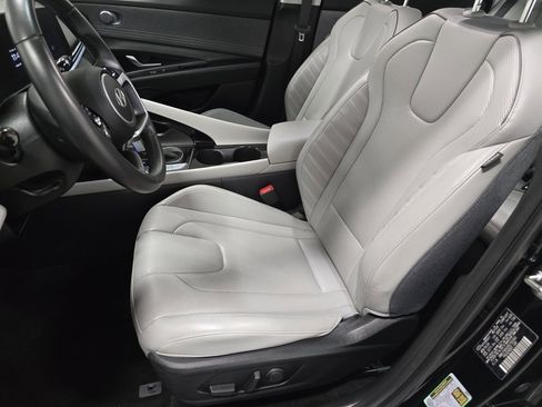 Used 2024 Hyundai Elantra Limited image 24