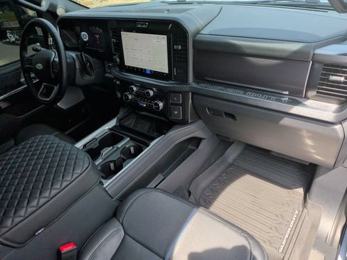 Used 2026 Ford F250 Platinum AWD/4WD image 17