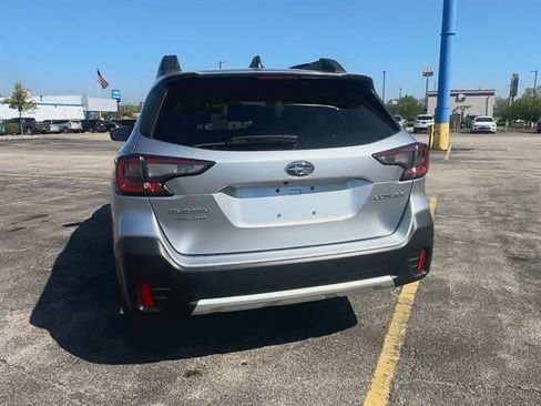 Used 2022 Subaru Outback Limited image 23