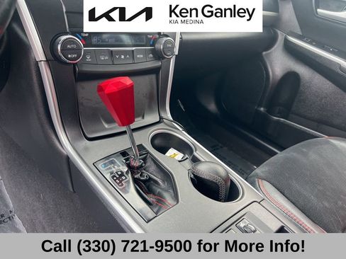 Used 2015 Toyota Camry XSE w/ Advanced Technology Package image 34