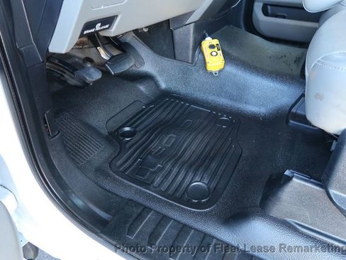 Used 2018 Ford F550 F550SD 2WD Reg Cab 10' Dump be image 12