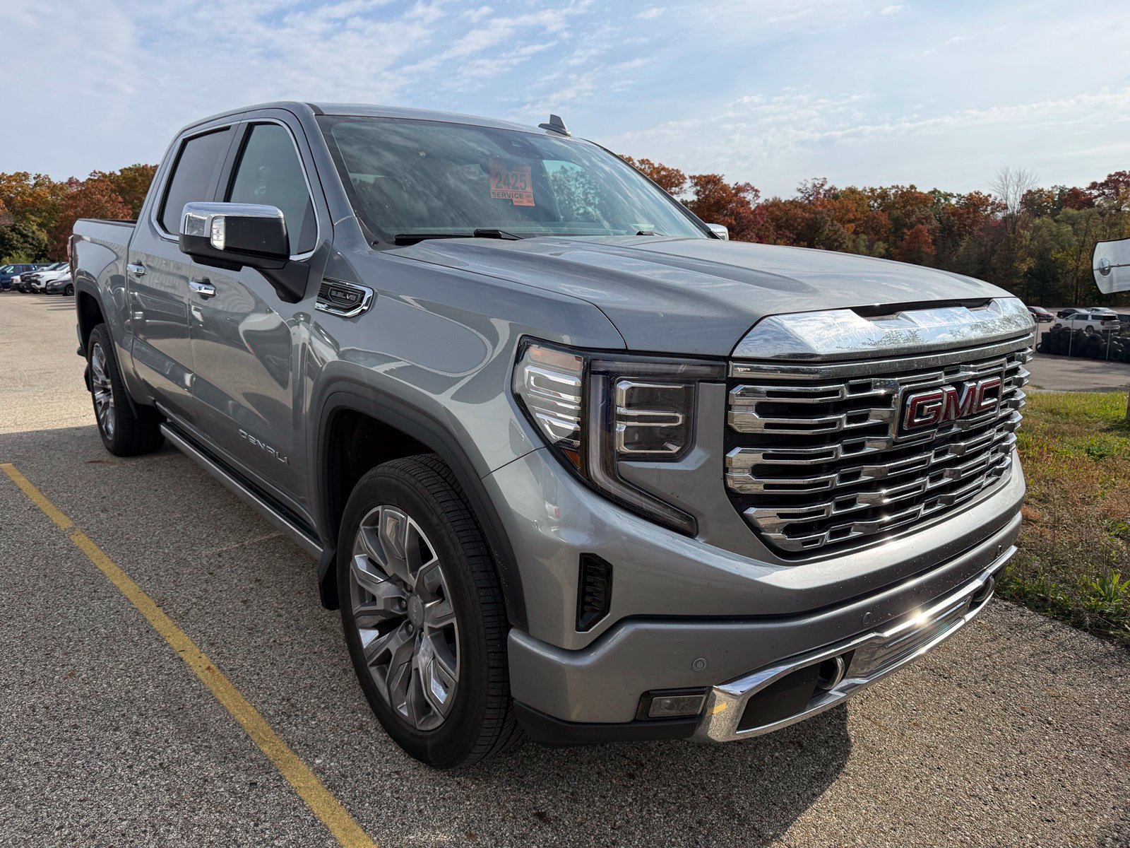 Used 2024 GMC Sierra 1500 Denali w/ Denali Reserve Package AWD/4WD image 1