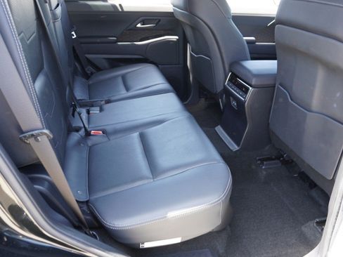 Certified 2024 Lexus GX 550 w/ Accessory Package (Z1) AWD/4WD image 33