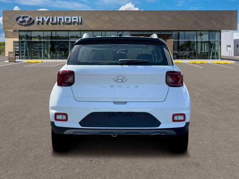 New 2026 Hyundai Venue SEL image 6