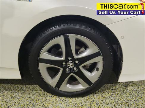 Used 2019 Toyota Prius XLE FWD image 22